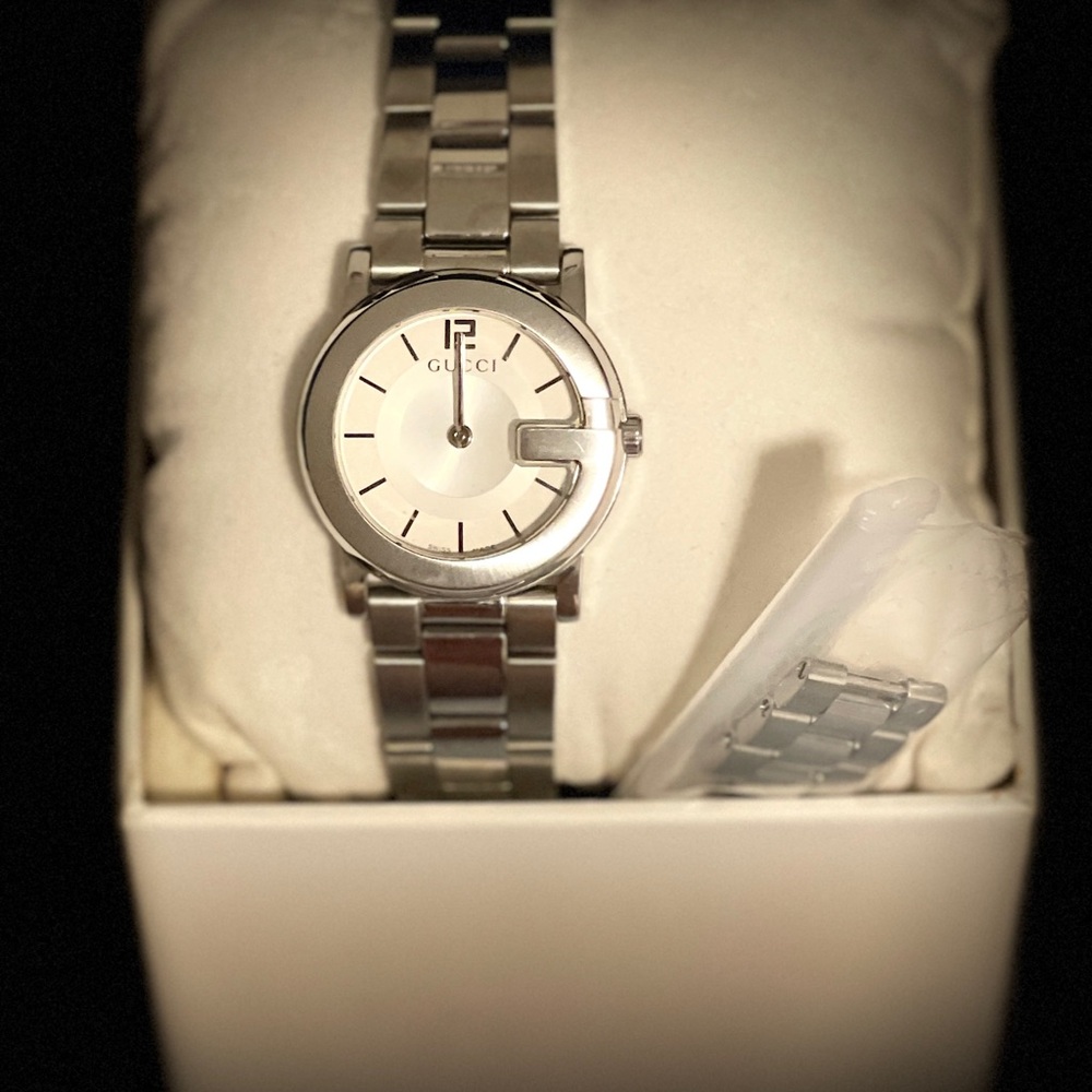 Authentic Gucci silver watch